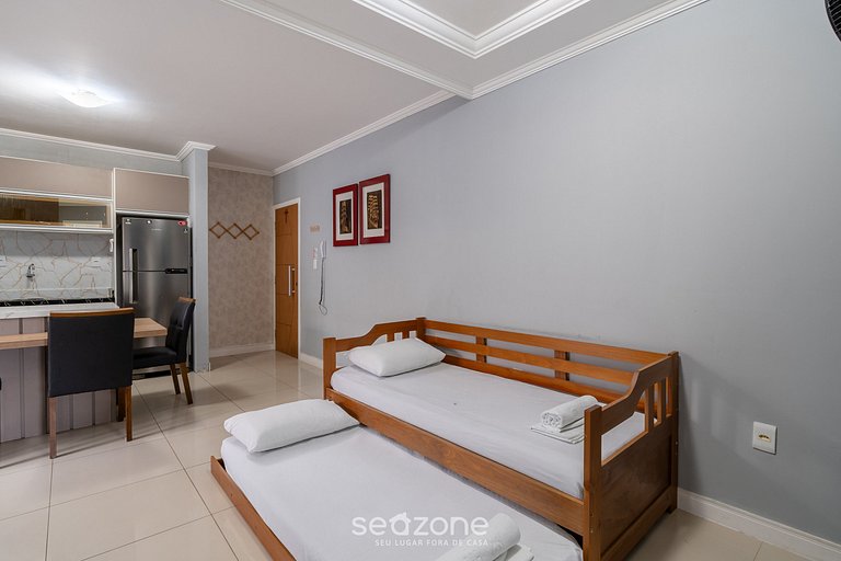 Apartamento c/ Churrasqueira 850m da Praia ACL0303