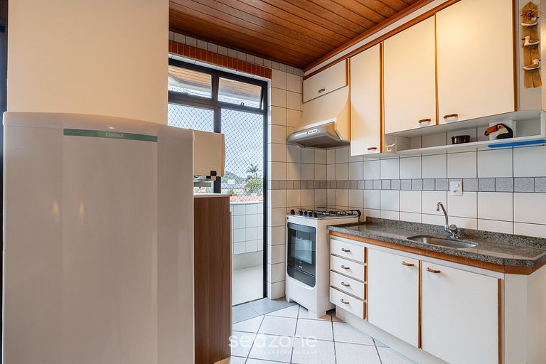 Apto c/ piscina e churrasq. a 150m do mar CND0204