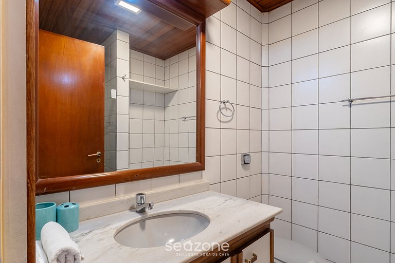 Apto c/ piscina e churrasq. a 150m do mar CND0204