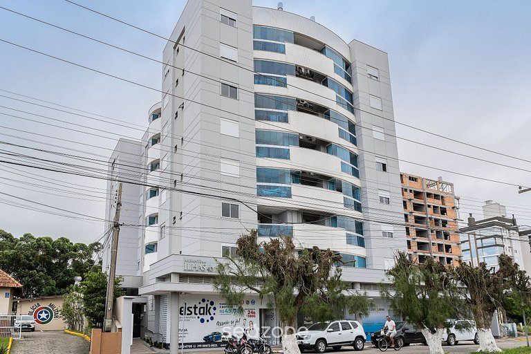 Hermoso apartamento con balcon y asador RML605