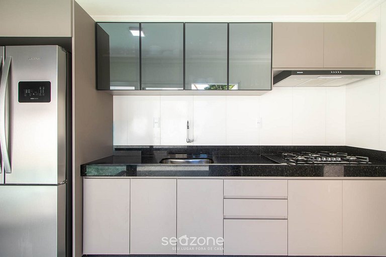 Casa de 3 Suites Cond. c/ Hidro y Piscina MGI0068