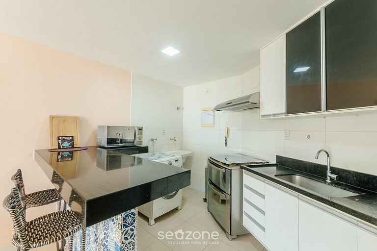 Apto c/ varanda e vista a passos da Praia OPR0303