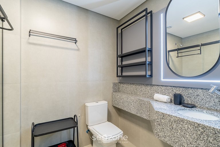 Studio moderno y completo frente al HU VTD0109