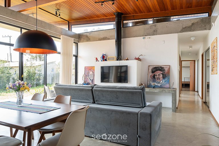 Casa com churrasqueira em Imbituba-SC EGI001