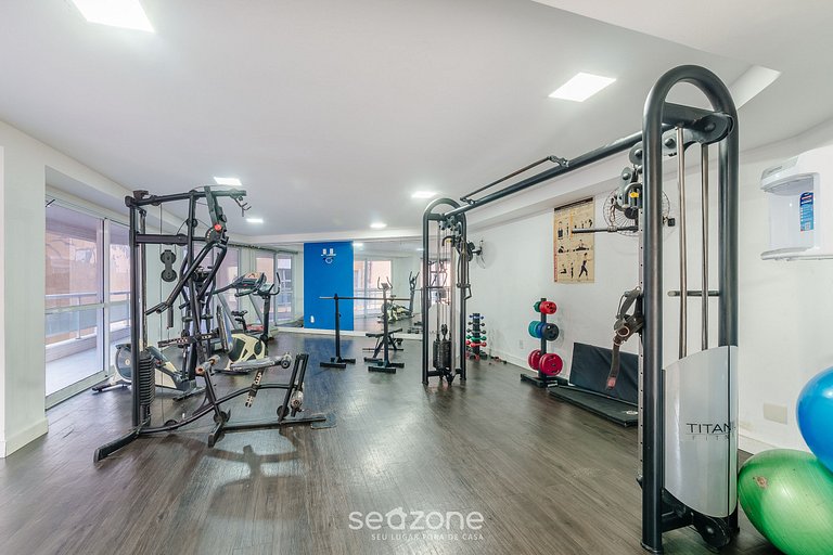 Apto c/ varanda e vista a passos da Praia OPR0303