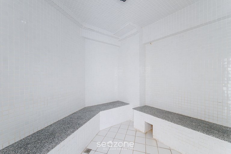 Apto c/ varanda e vista a passos da Praia OPR0303