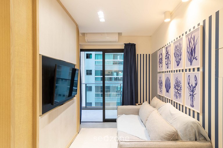 Estudio con balcón en edificio con piscina FFS0603