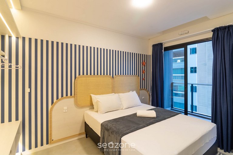 Studio c/ varanda em prédio com piscina FFS0603