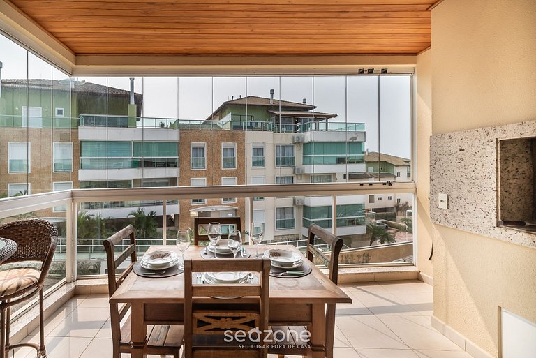 Apto beira mar con vista Praia do Santinho ASR204