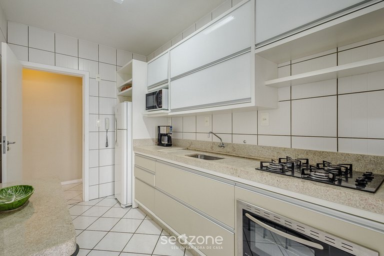 Apto c/ balcón y parrilla a 200m del mar RDT1004