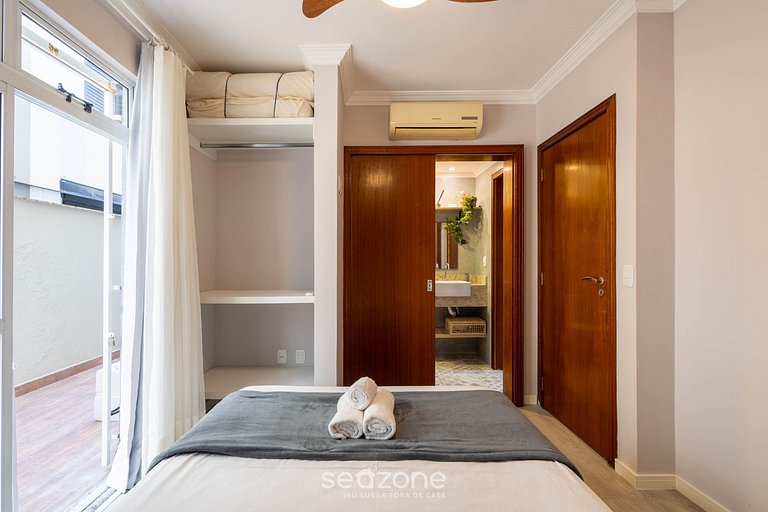 Apto c/ varanda e churrasq. a 30m do Mar RDM0101