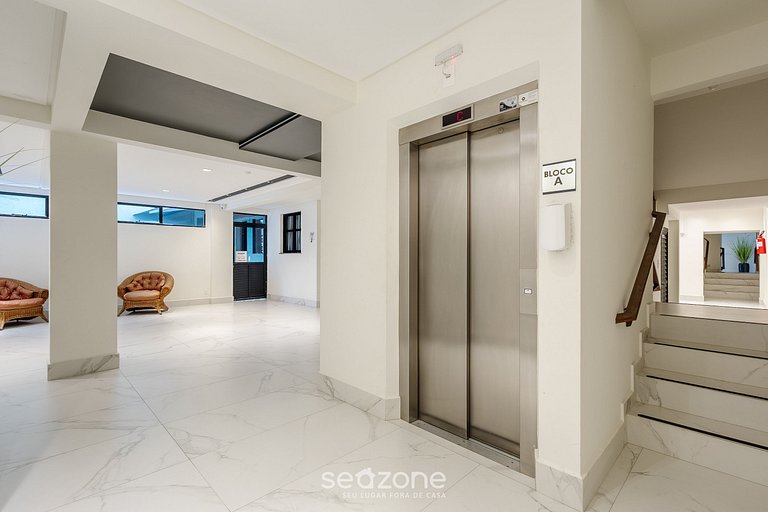 Apto c balcón y parrilla en cond frente mar UAR301