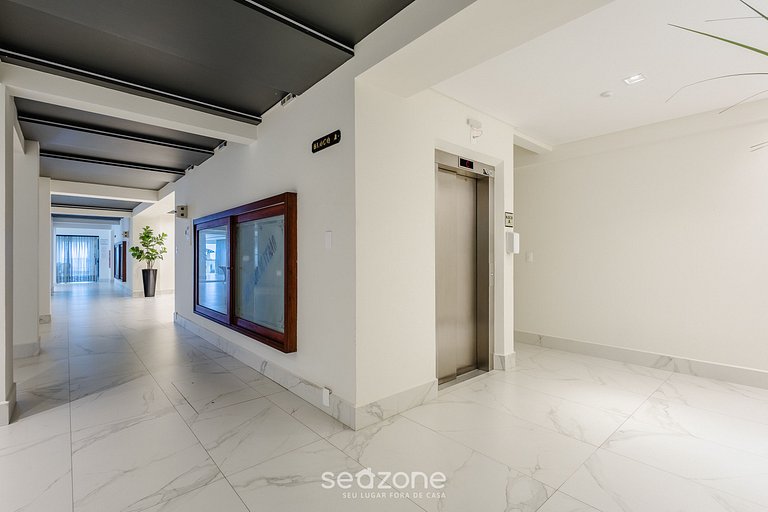 Apto c balcón y parrilla en cond frente mar UAR301