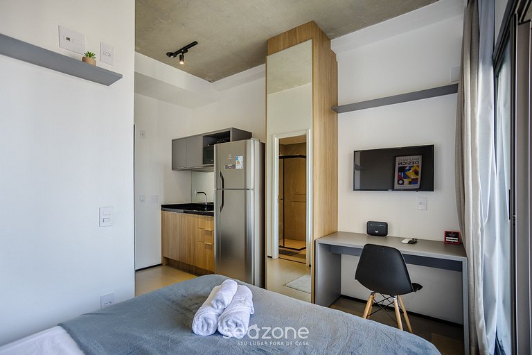 Estúdio em Cond. c/ Piscina em Paraíso ONP1701