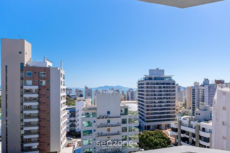 Apto cômodo no Centro de Floripa RBH806