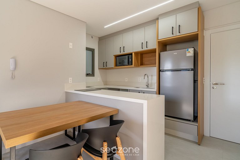 Studio en cond. totalmente equipado c gim. TRC0507