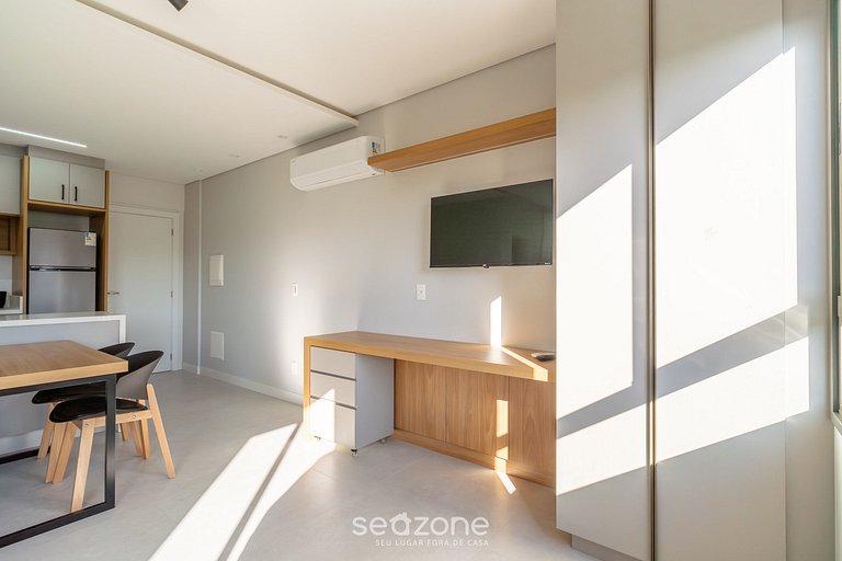 Stúdio em Condo. completo e c/ academia TRC0507