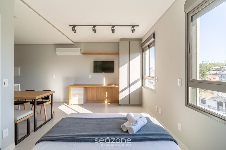 Studio en cond. totalmente equipado c gim. TRC0507