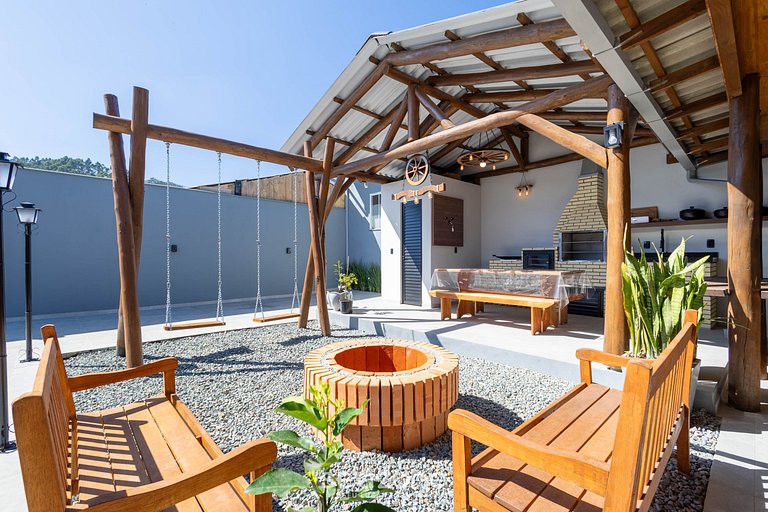 Chalet en cond. c/ barbacoa y hoguera VIL0004