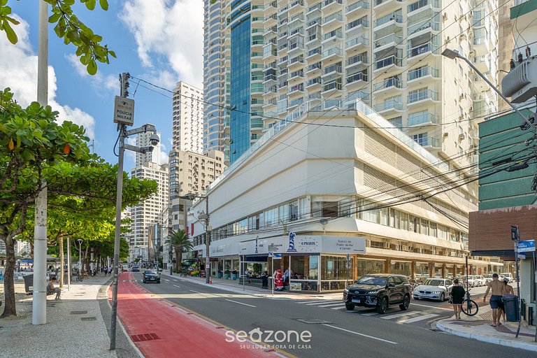 Apartamento em prédio beira-mar - IPTR0082