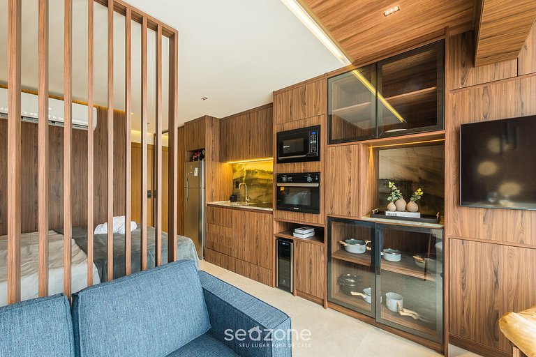 Estudio con vista lateral al mar LIV1310