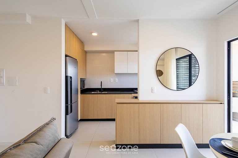 Apto 2Q c/ varanda churrasq. e vista mar - SKL1204