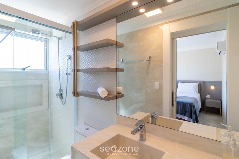 Apto Vista Mar Lateral em Frente à Praia IPTR0241