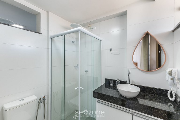 Apto c/ vista al mar en edf. c/ piscina MMD0605