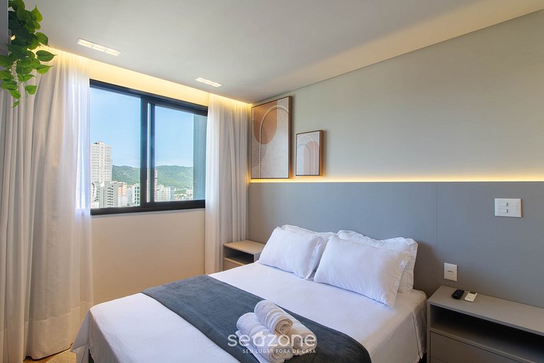 Apto com 2 Suítes a 100 m da Praia EVR1703