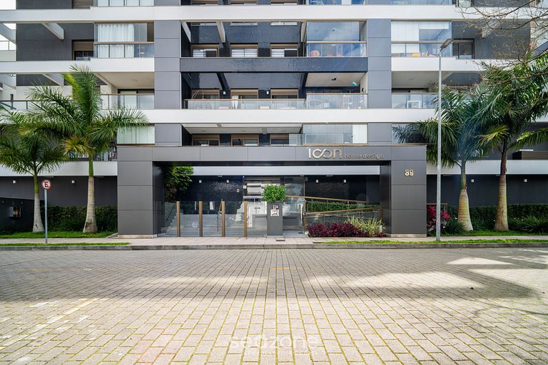 Apto con balcón y parrilla en Jurerê IHD0101