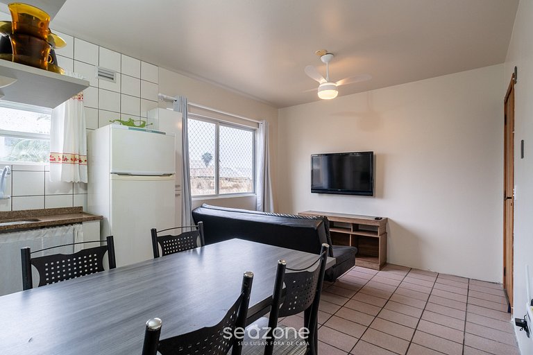 Apto a 700m da Praia em Floripa HYP0202