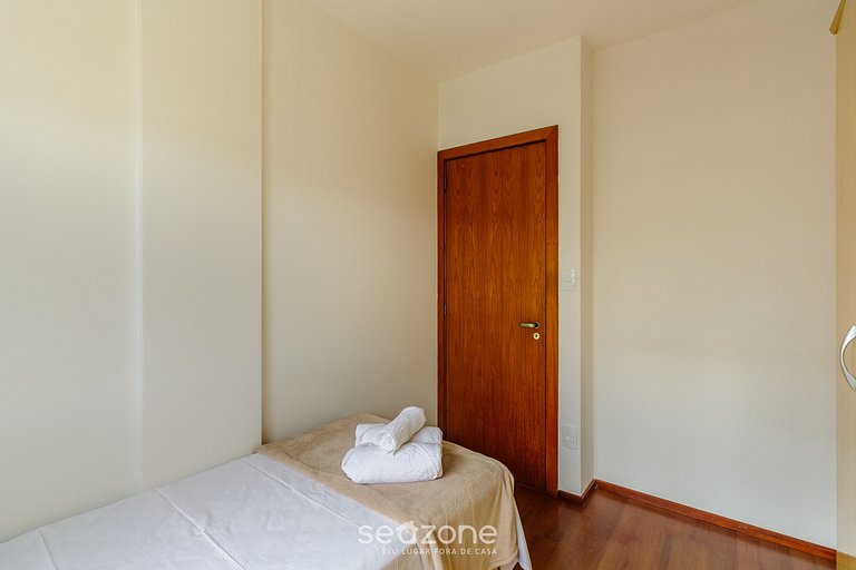 Apto c/ 2 Quartos e Churrasq. ROY0401