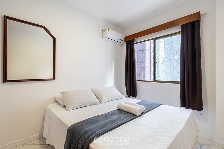 Apto c/ varanda e churrasq. a 290m do mar CAU0199