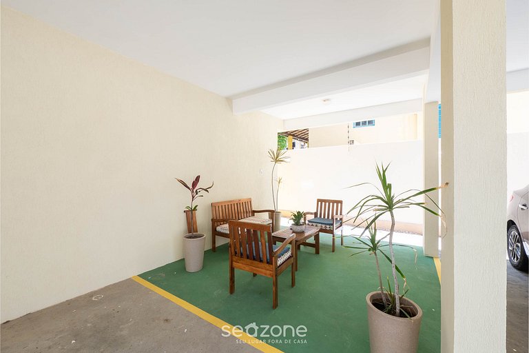 Apto c/ varanda e churrasq. a 400m do mar RBR0003