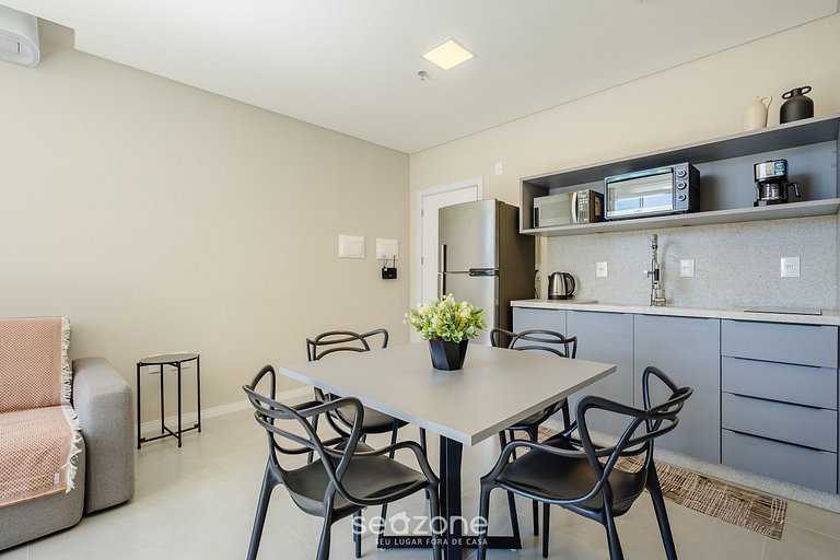 Studio c/ varanda a 220m da Praia FFS1405