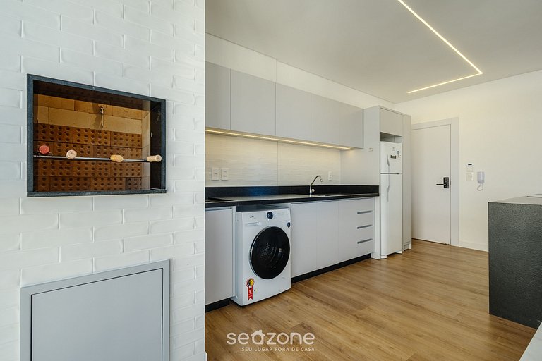 Apartamento em condomínio a 180 m da praia SFR0401