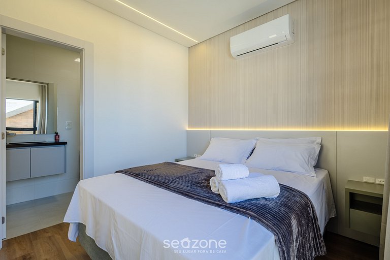 Apartamento em condomínio a 180 m da praia SFR0401