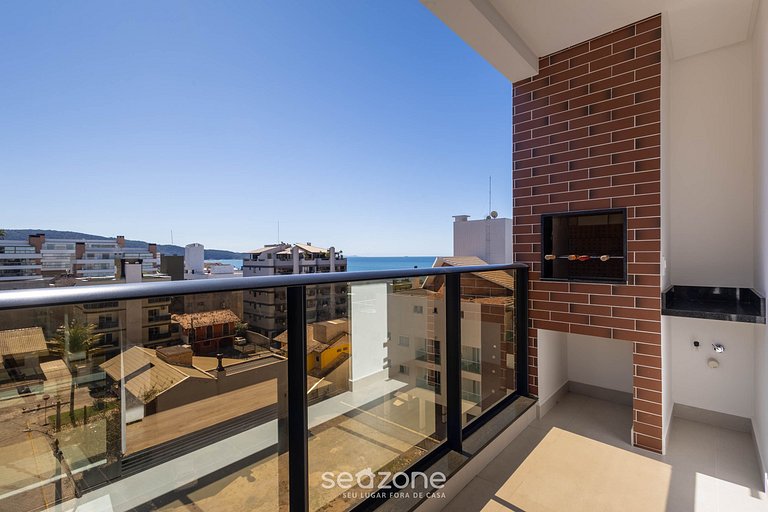 Studio c/ varanda e poucos passos do Mar SFR0511