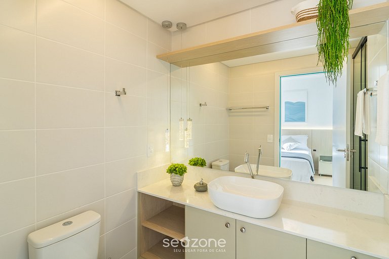 Apto c/ churrasq. e vista a 400m da Praia SKL1003