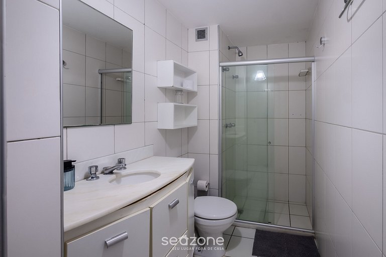 Apto moderno a 200m do mar em Salvador VLT0107