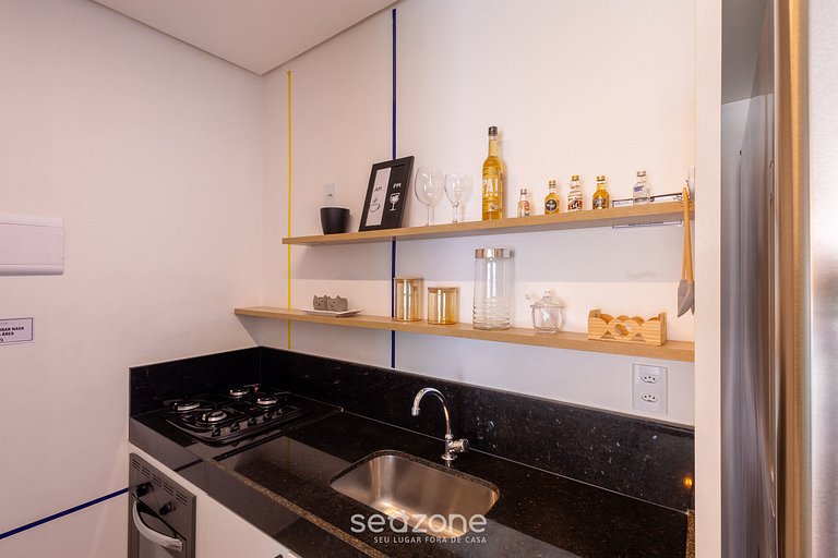 Apartamento moderno com uma suíte a 700 metros da praia ELR0