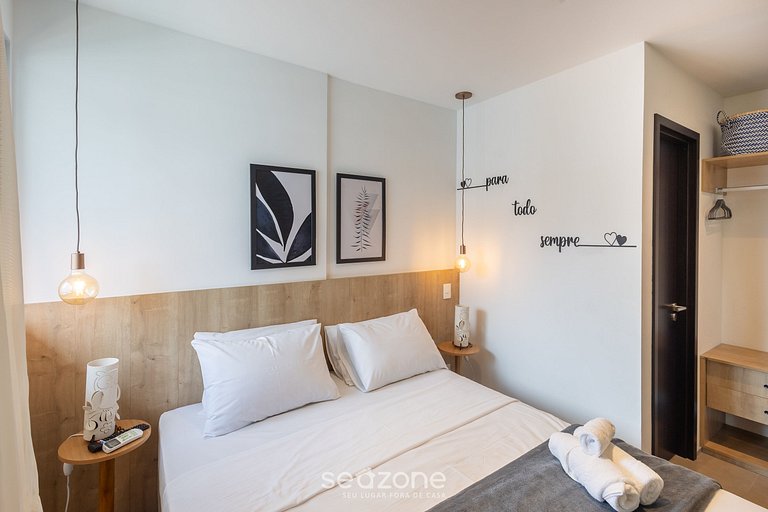 Apartamento moderno com uma suíte a 700 metros da praia ELR0