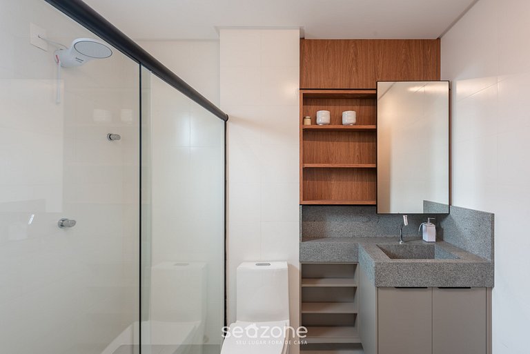 Apt 1Q em cond. c/ piscina a 280m da praia MHF1901