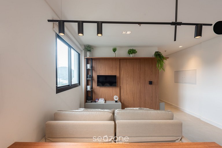 Apt 1Q em cond. c/ piscina a 280m da praia MHF1901