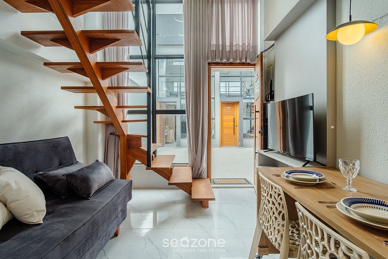 Loft Completo a 50m da Praia PLO0007