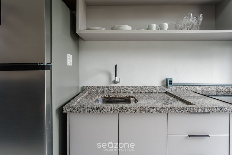 Loft con balcón a 50m de la playa PLO0004