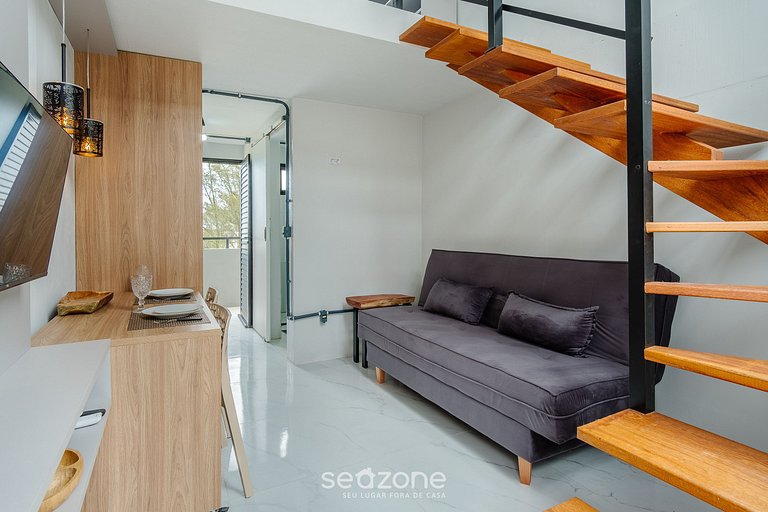 Loft con balcón a 50m de la playa PLO0004