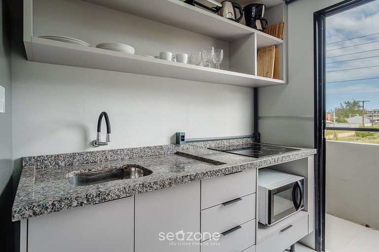 Loft con balcón a 50m de la playa PLO0004