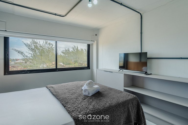 Loft con balcón a 50m de la playa PLO0004