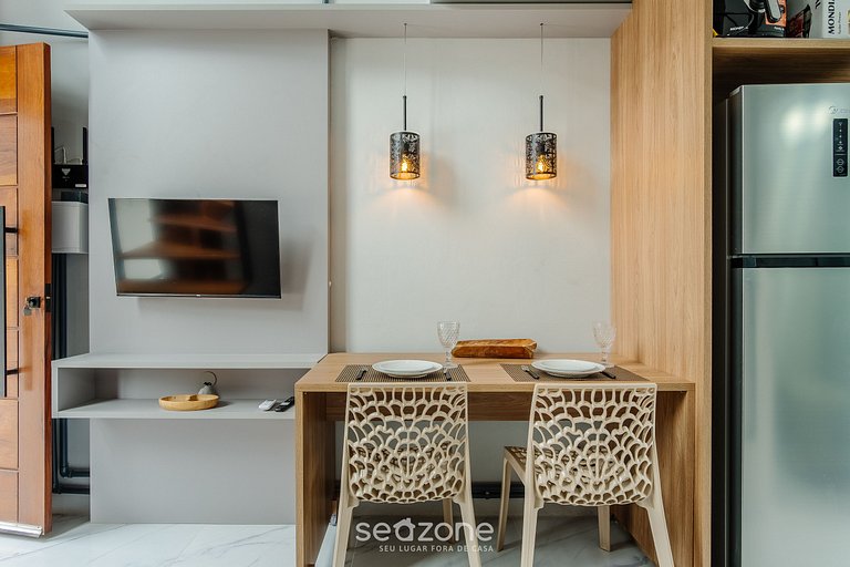 Loft c/ Varanda a 50m da Praia PLO0004